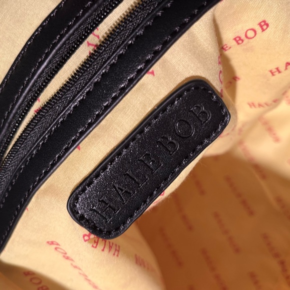 Shoulder Tote - Picture 4 of 6